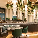 Hotel Ilunion 4