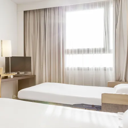 Hotel Ilunion 4 Valencia
