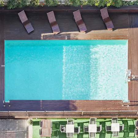 Отель Ilunion 4