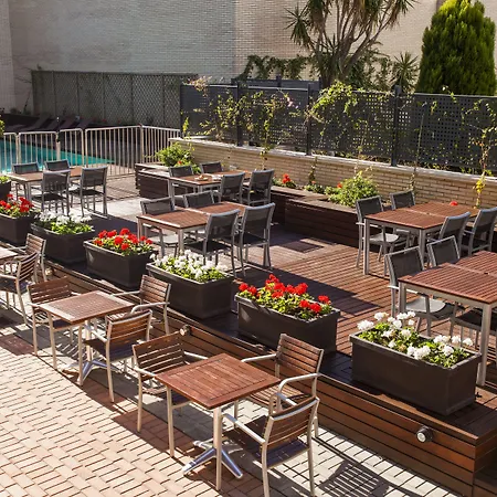 Ilunion 4 Szálloda 4*