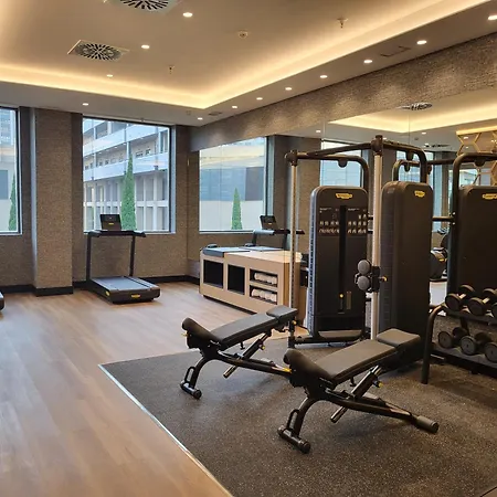 Отель Ilunion 4