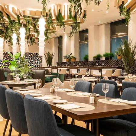 Ilunion 4 4* Valencia