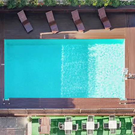 Ilunion 4 Отель