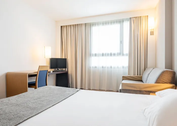 Ilunion 4 Отель Валенсия