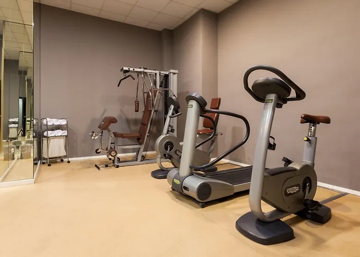 Отель Ilunion 4 4*