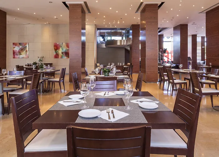 Ilunion 4 Отель Валенсия