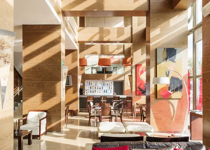 Отель Ilunion 4 4*