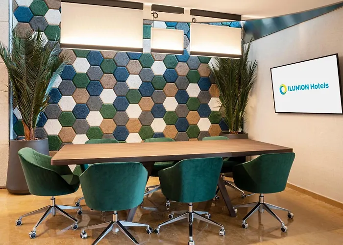 Отель Ilunion 4