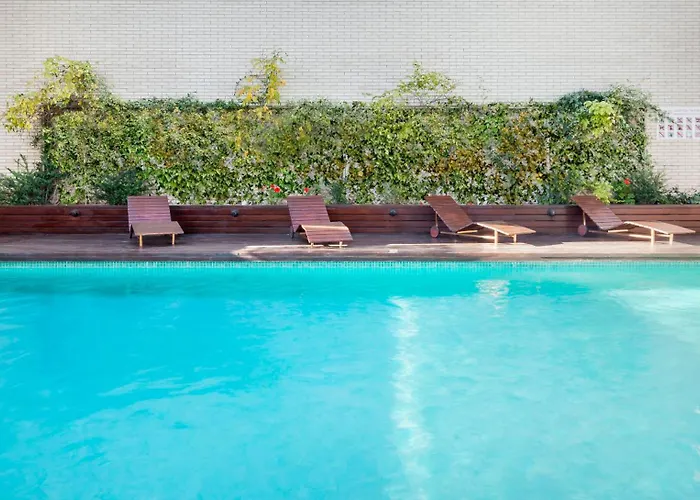 Отель Ilunion 4 4*