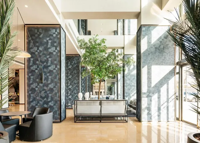 Отель Ilunion 4 Валенсия