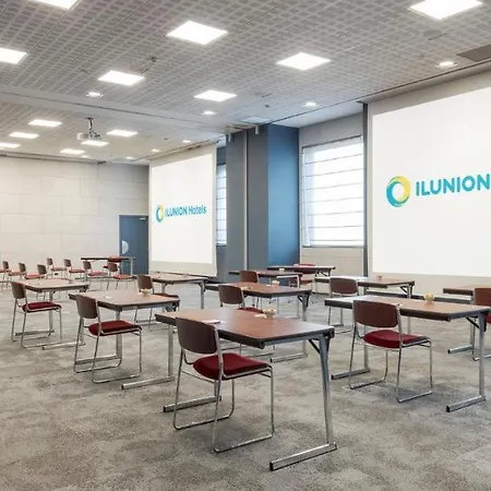 Отель Ilunion 4