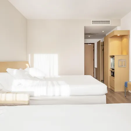 Ilunion 4 Hotel