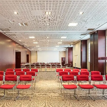 Ilunion 4 Hotel